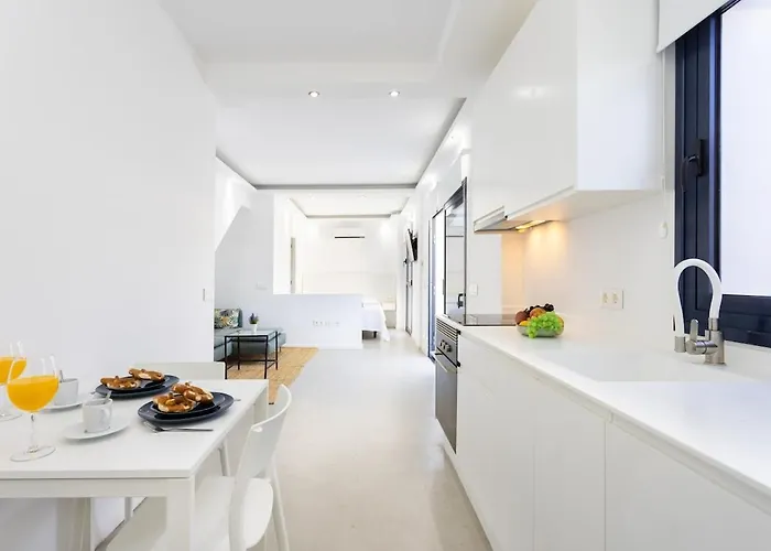 La Caleta With Apartment *