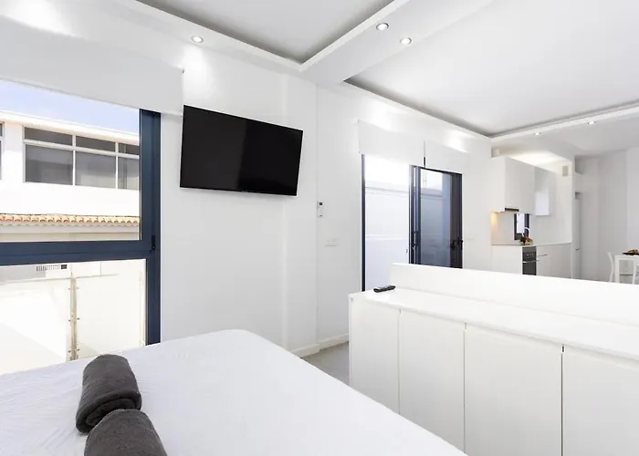 La Caleta With Apartment *