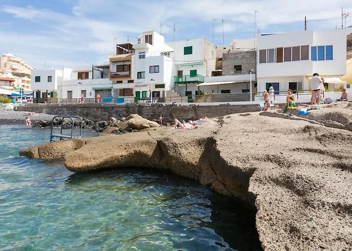 La Caleta With Apartment *